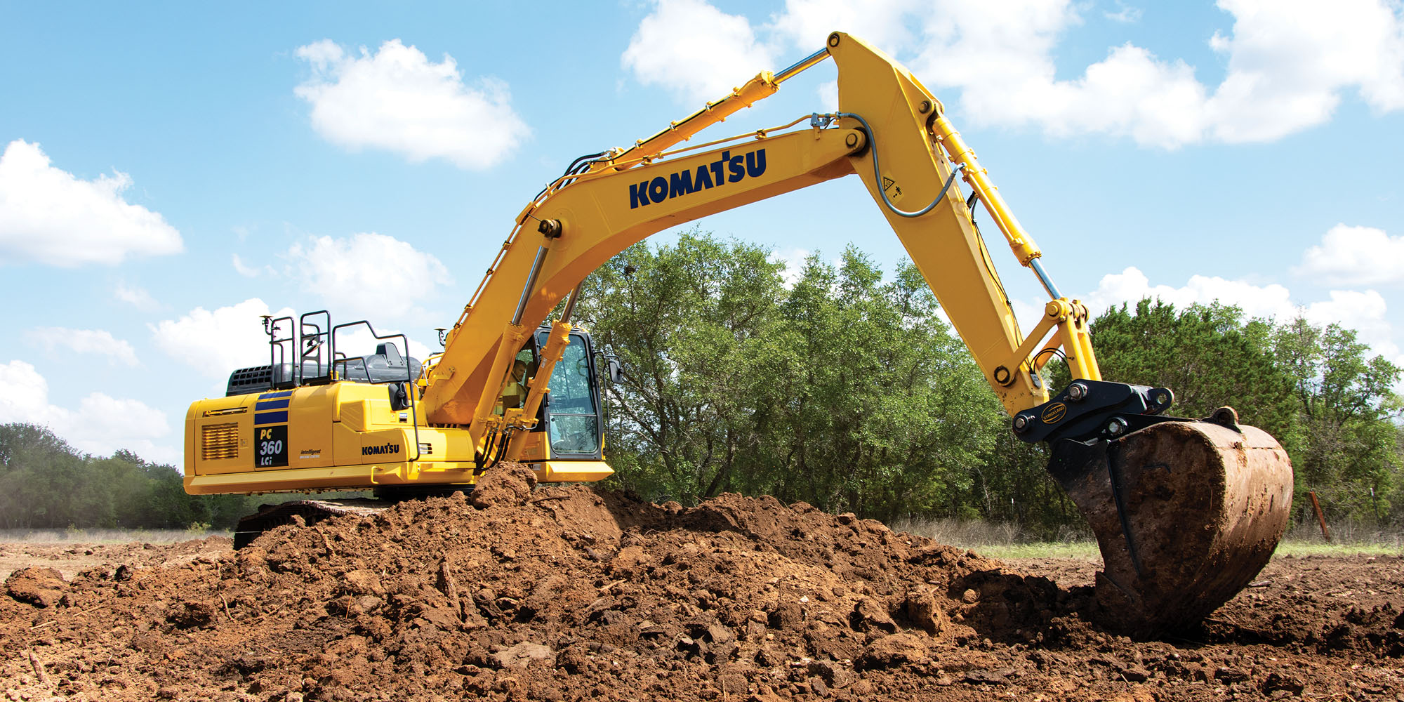 Residential, Commercial Contractor Sees Sizable Savings with intelligent Machine Control Excavators